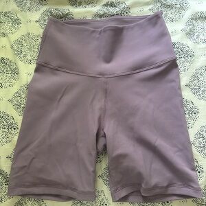 Aritzia Tna biker shorts